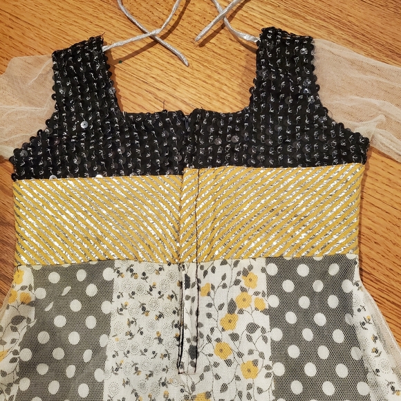 Black and Gold Sheer Sleeve Kameez - Picture 9 of 10